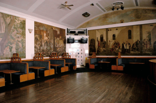 SivellMuralsWineBar2004